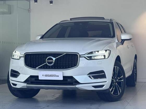 VOLVO XC60 2.0 T8 HYBRID MOMENTUM AWD GEARTRONIC VOLVO XC60 2.0 T8 HYBRID MOMENTUM AWD GEARTRONIC